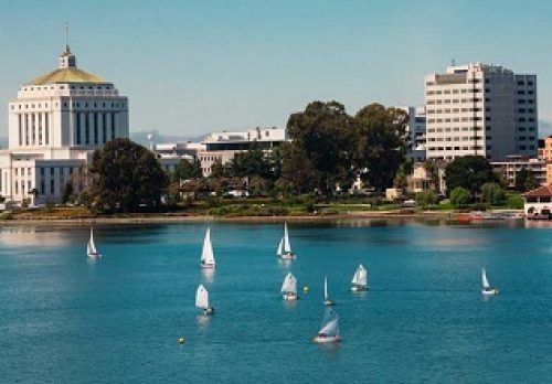 Lake Merritt in Oakland, CA is a favorite haunt of Oakland Fitness Enthusiasts